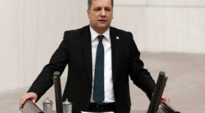 CHP’li Özgür Ceylan’dan Çarpıcı İddia: “130 Bin Mülteci Silah Altına Alınacak mı?”