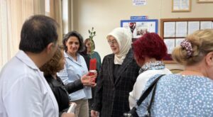 AK Parti Teşkilatı Öğretmenler Günü’nde Sahadaydı: Yalova’da Anlamlı Buluşmalar