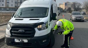 Kars’ta Kış Lastiği Denetimleri Aralıksız Devam Ediyor