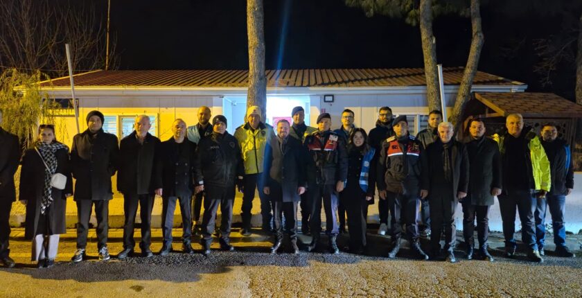 AK Parti Balıkesir Teşkilatı Yeni Yıla Sahada Girdi