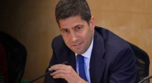 ABD Başkanı Trump, Fed Başkanlığı İçin Kevin Warsh’u Aday Gösterdi