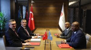 İletişim Başkanı Duran’dan Somali Heyeti ile Kritik Görüşme: “Stratejik Ortaklık Güçleniyor”