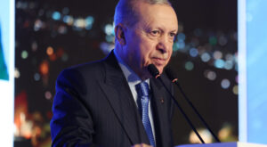 Cumhurbaşkanı Erdoğan Hamdi Ulukaya’yı Külliyede Kabul Etti