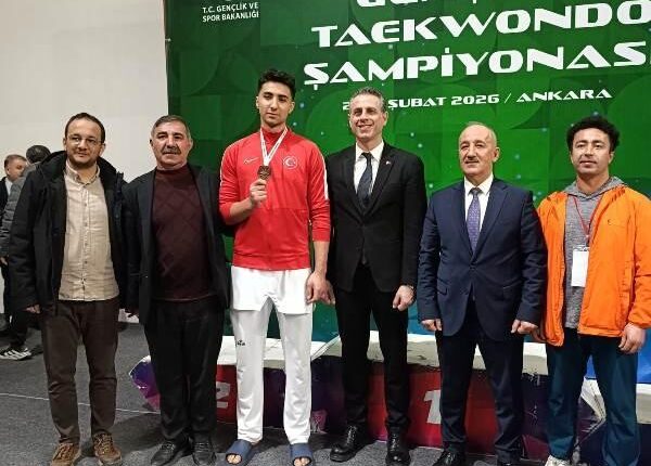 Van Gevaş’ın Gururu Raci Şahin Tekvandoda Türkiye 3.’sü Oldu