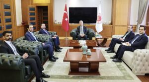 Ticaret Bakanı Bolat, Suudi Arabistan Büyükelçisi Abualnasr ile Görüştü