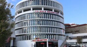 Bolu’da Rüşvet Operasyonu: Oda Başkanı ve Çalışanı Tutuklandı