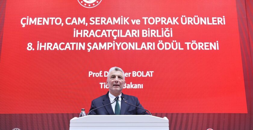 Bakan Bolat’tan Kritik “Hürmüz” Açıklaması: “Ürünlerimizi Karayolu ve Boru Hatlarıyla Taşıyacağız”