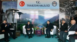 Vali Vasip Şahin, Ankara Trabzon Günleri’nde Standları Ziyaret Etti