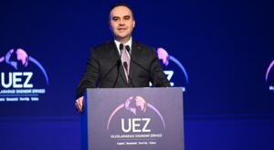 15. Uluslararası Ekonomi Zirvesi: Sanayi ve Teknoloji Bakanı Kacır’dan “Milli Teknoloji” Vurgusu