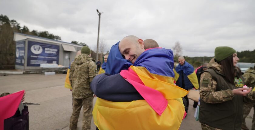 Rusya ve Ukrayna Arasında Büyük Esir Takası: 350 Asker Serbest