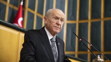 MHP Genel Başkanı Devlet Bahçeli’den Trabzonspor’a Şampiyonluk Tebriği
