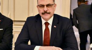 İçişleri Bakanı Mustafa Çiftçi’den Bayram Dönüşü Uyan Sürücülere Hayati Trafik Uyarısı