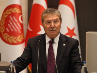 KKTC Başbakanı Ünal Üstel’den Cumhurbaşkanı Erdoğan’a Doğu Akdeniz Ve Kıbrıs Teşekkürü